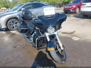  Salvage Harley-Davidson Flhtk