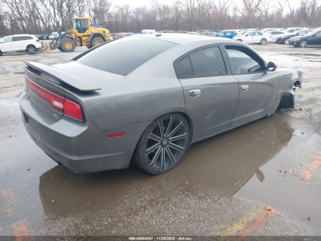 Dodge Charger Image 4