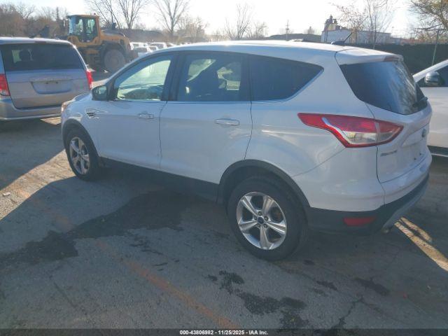 Ford Escape Se Image 3