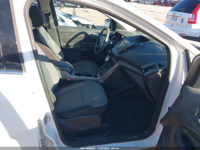 Ford Escape Se Image 4