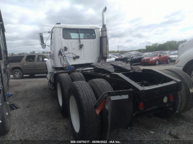 International 8000 8100 Image 2