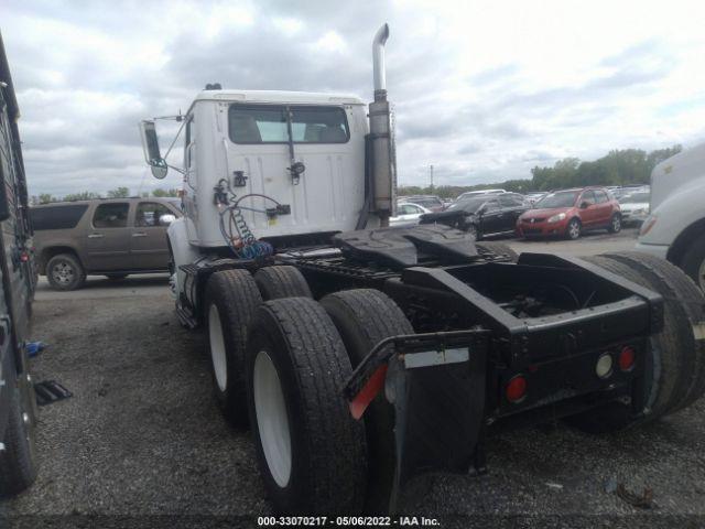 International 8000 8100 Image 2