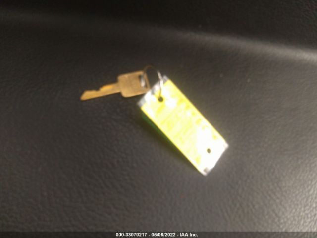 International 8000 8100 Image 7