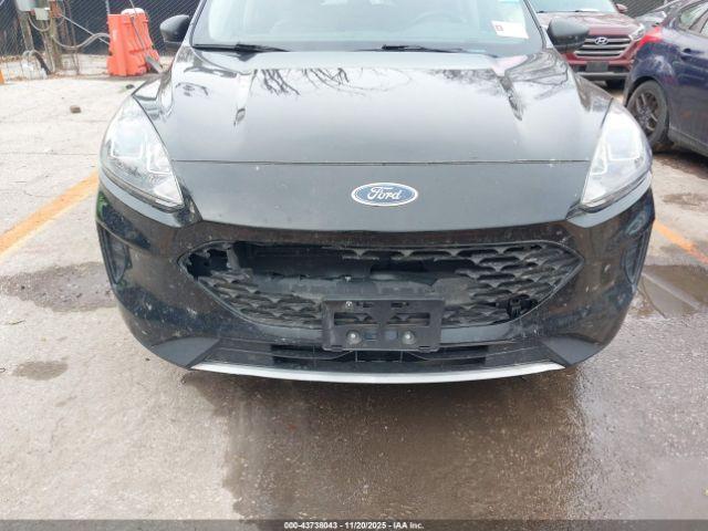 Ford Escape S Image 14