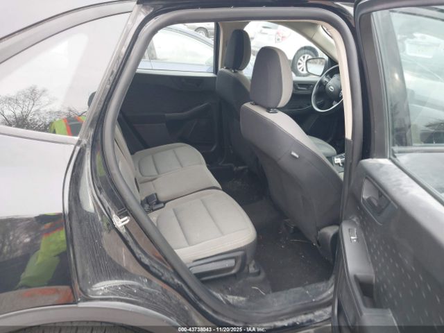 Ford Escape S Image 10