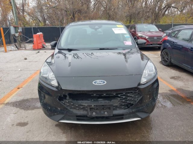 Ford Escape S Image 2