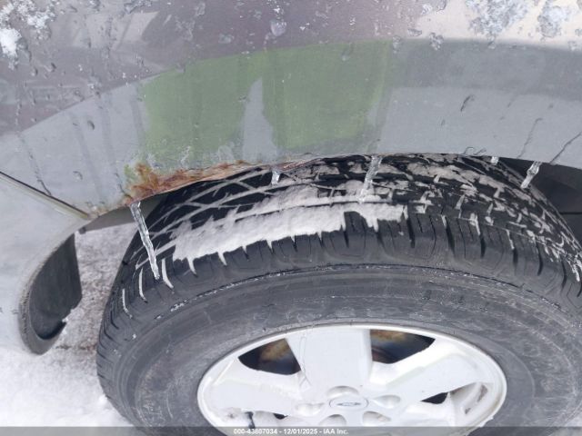 Ford Escape Xlt Image 7