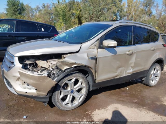 Ford Escape Titanium Image 2