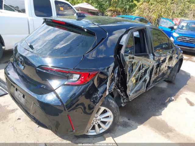 Toyota Corolla Se Image 9