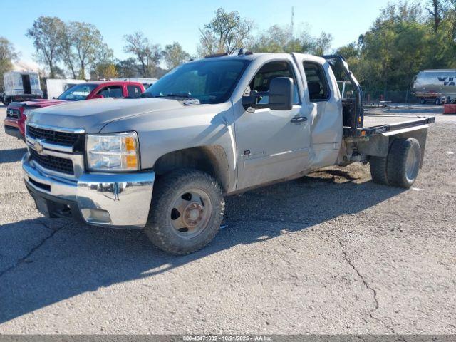 Chevrolet Silverado 3500 Lt1 Image 2