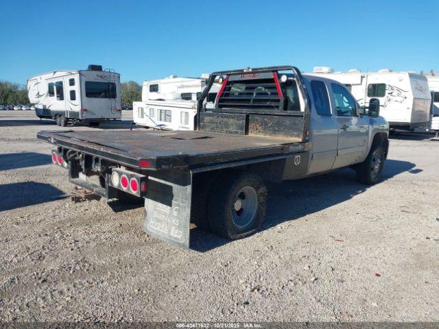 Chevrolet Silverado 3500 Lt1 Image 3