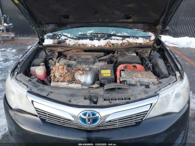 Toyota Camry Le Image 15