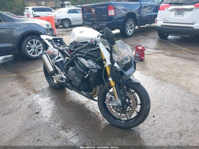  Salvage Triumph Motorcycle Speed Triple