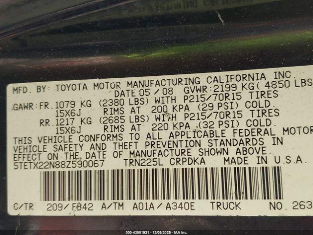 Toyota Tacoma Image 8