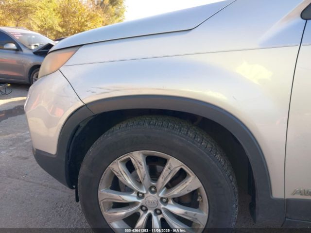 Kia Sorento Ex Image 12