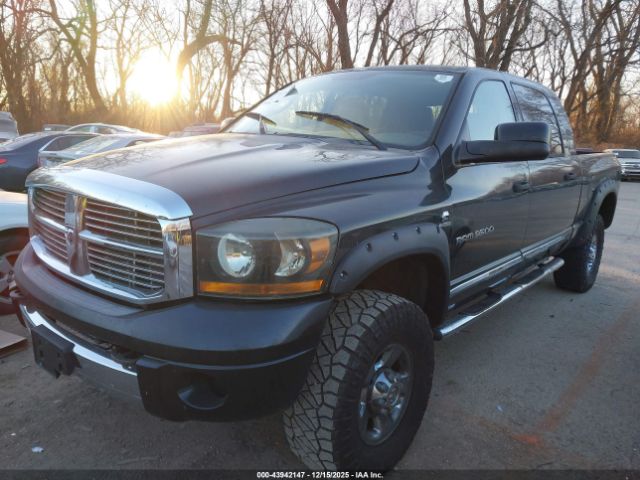 Dodge Ram 3500 Laramie Image 13