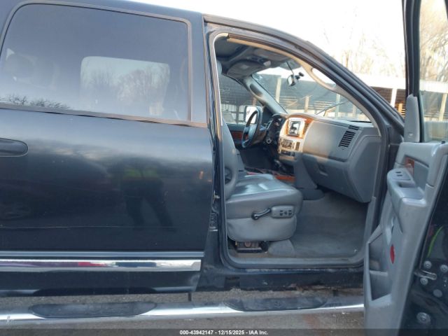 Dodge Ram 3500 Laramie Image 7