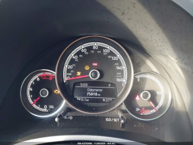 Volkswagen Beetle 2.0t Se Image 17