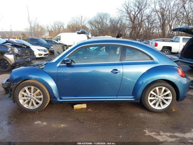 Volkswagen Beetle 2.0t Se Image 2