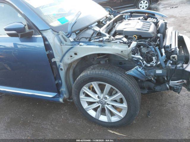 Volkswagen Beetle 2.0t Se Image 4