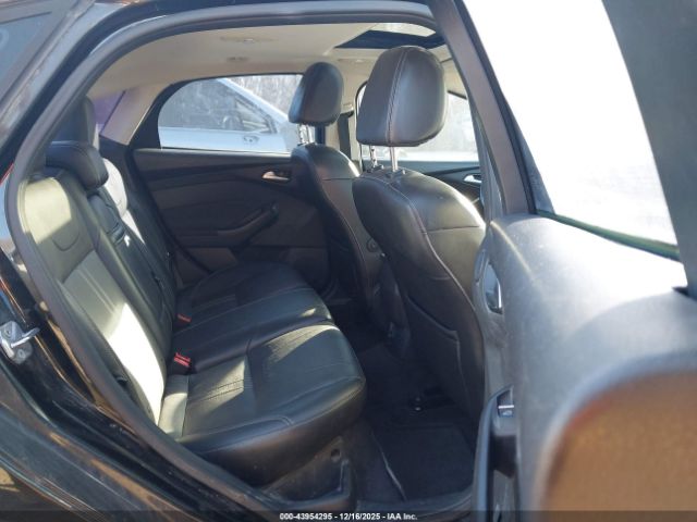 Ford Focus Titanium Image 11