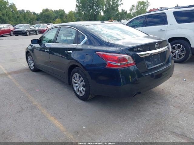 Nissan Altima 2.5 S Image 3