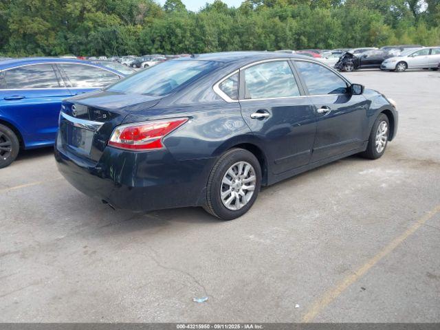 Nissan Altima 2.5 S Image 10