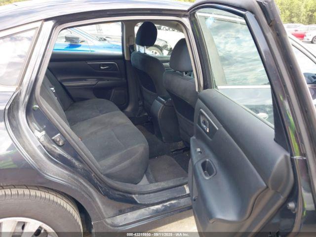 Nissan Altima 2.5 S Image 6