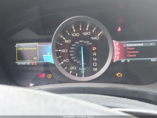 Ford Explorer Xlt Image 3