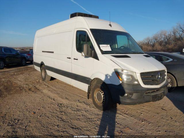  Salvage Mercedes-Benz Sprinter 3500