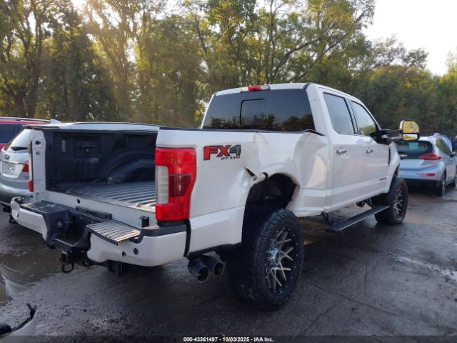 Ford F-350 King Ranch Image 6