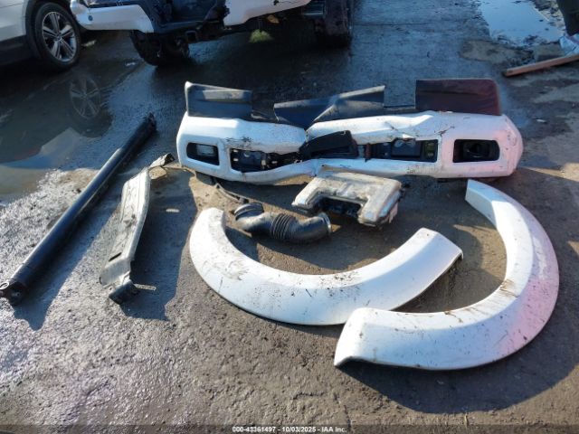 Ford F-350 King Ranch Image 8