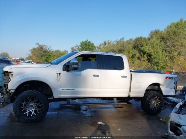 Ford F-350 King Ranch Image 13