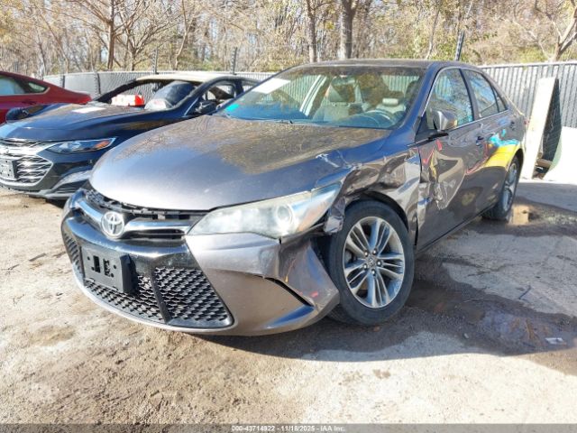 Toyota Camry Se Image 13