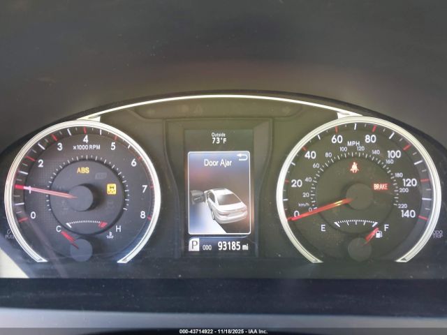 Toyota Camry Se Image 16