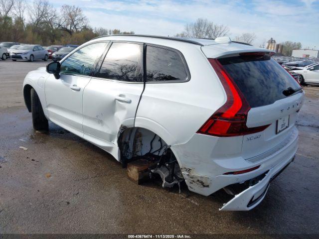 Volvo Xc60 Plug-in Hybrid T8 Plus Image 5