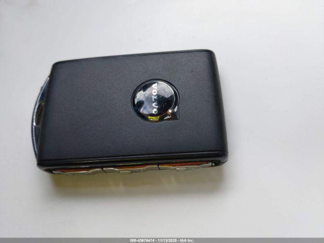 Volvo Xc60 Plug-in Hybrid T8 Plus Image 10