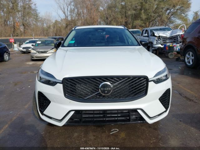 Volvo Xc60 Plug-in Hybrid T8 Plus Image 16