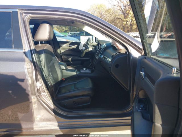 Chrysler 300 Touring L Awd Image 15