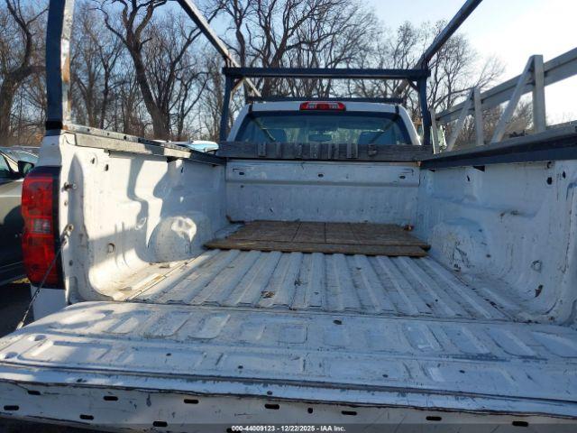 Chevrolet Silverado 1500 Wt Image 14