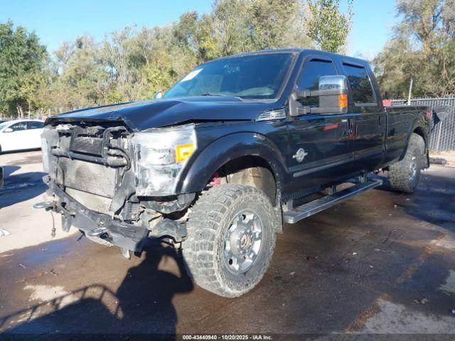 Ford F-350 Lariat Image 4