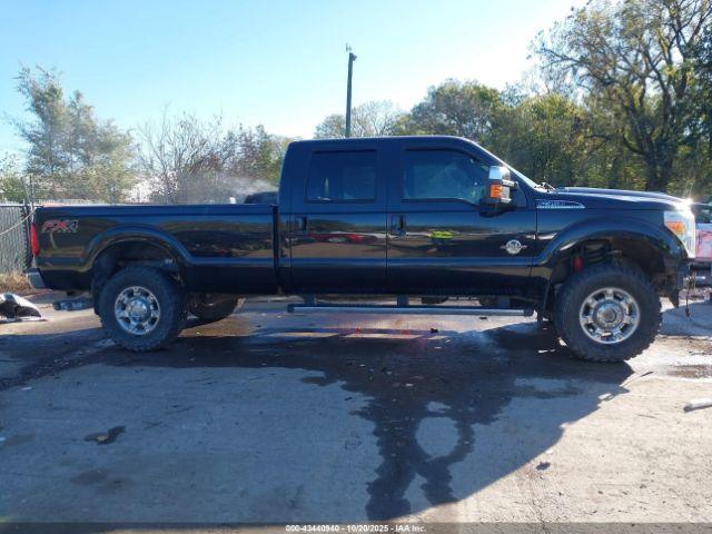 Ford F-350 Lariat Image 13
