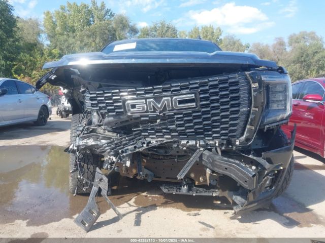 GMC Yukon 4wd Denali Ultimate Image 6