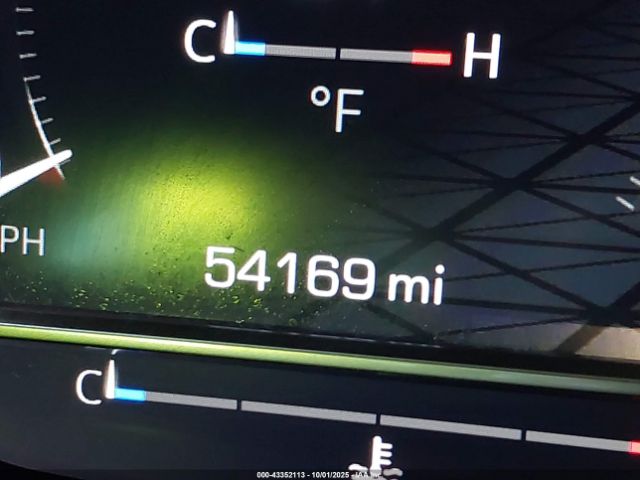 GMC Yukon 4wd Denali Ultimate Image 12