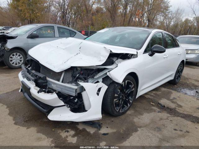 Kia K5 Gt-line Image 3