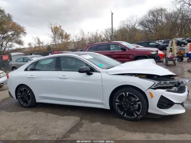 Kia K5 Gt-line Image 2