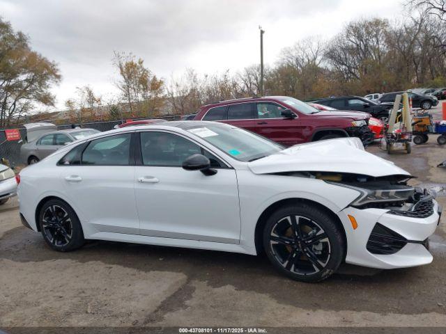 Kia K5 Gt-line Image 2