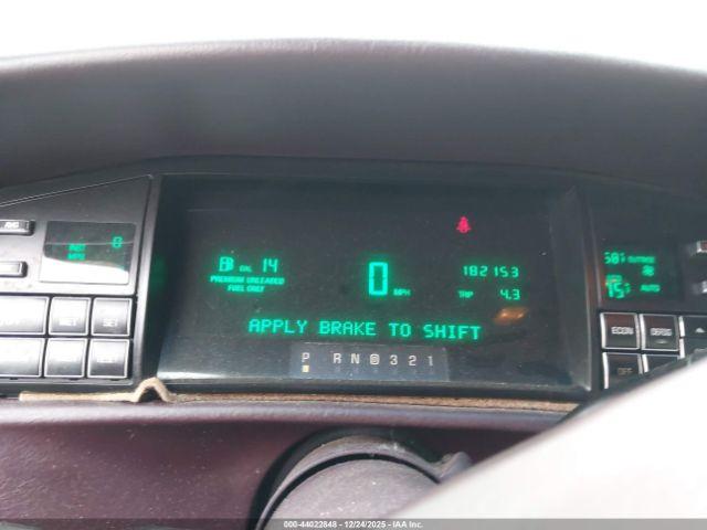 Cadillac DeVille Image 5