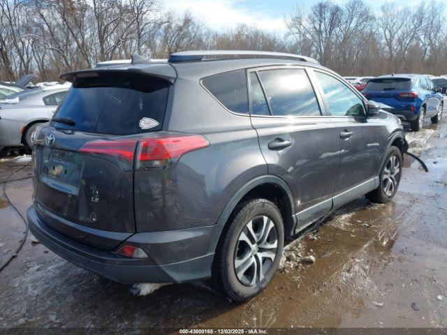 Toyota RAV4 Le Image 3