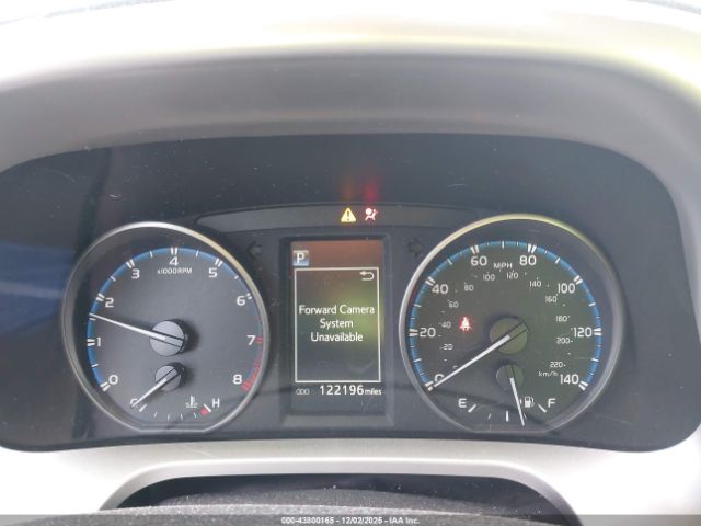 Toyota RAV4 Le Image 14